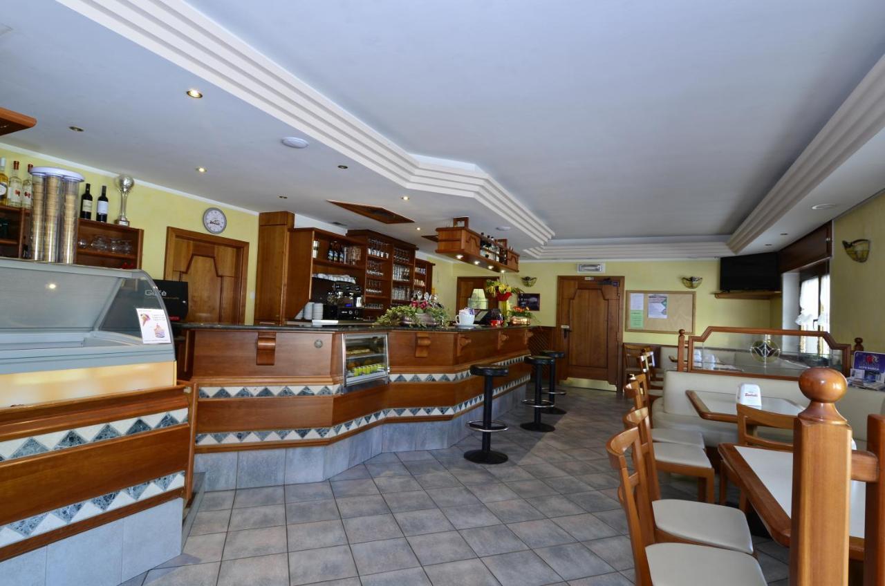 Hotel Locanda Ridevert à Tione di Trento Extérieur photo