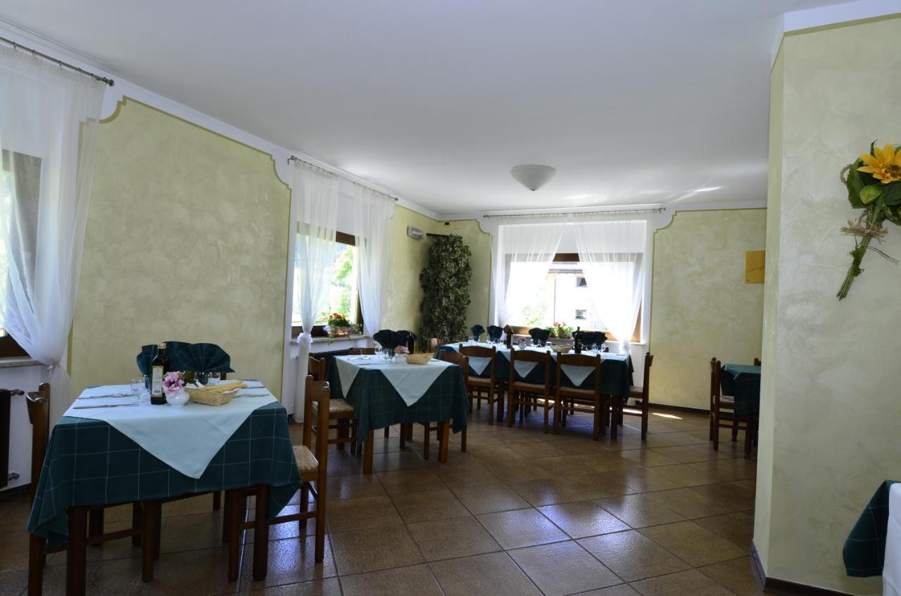 Hotel Locanda Ridevert à Tione di Trento Extérieur photo
