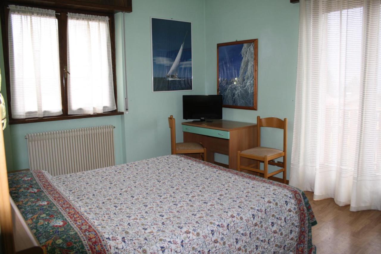 Hotel Locanda Ridevert à Tione di Trento Extérieur photo