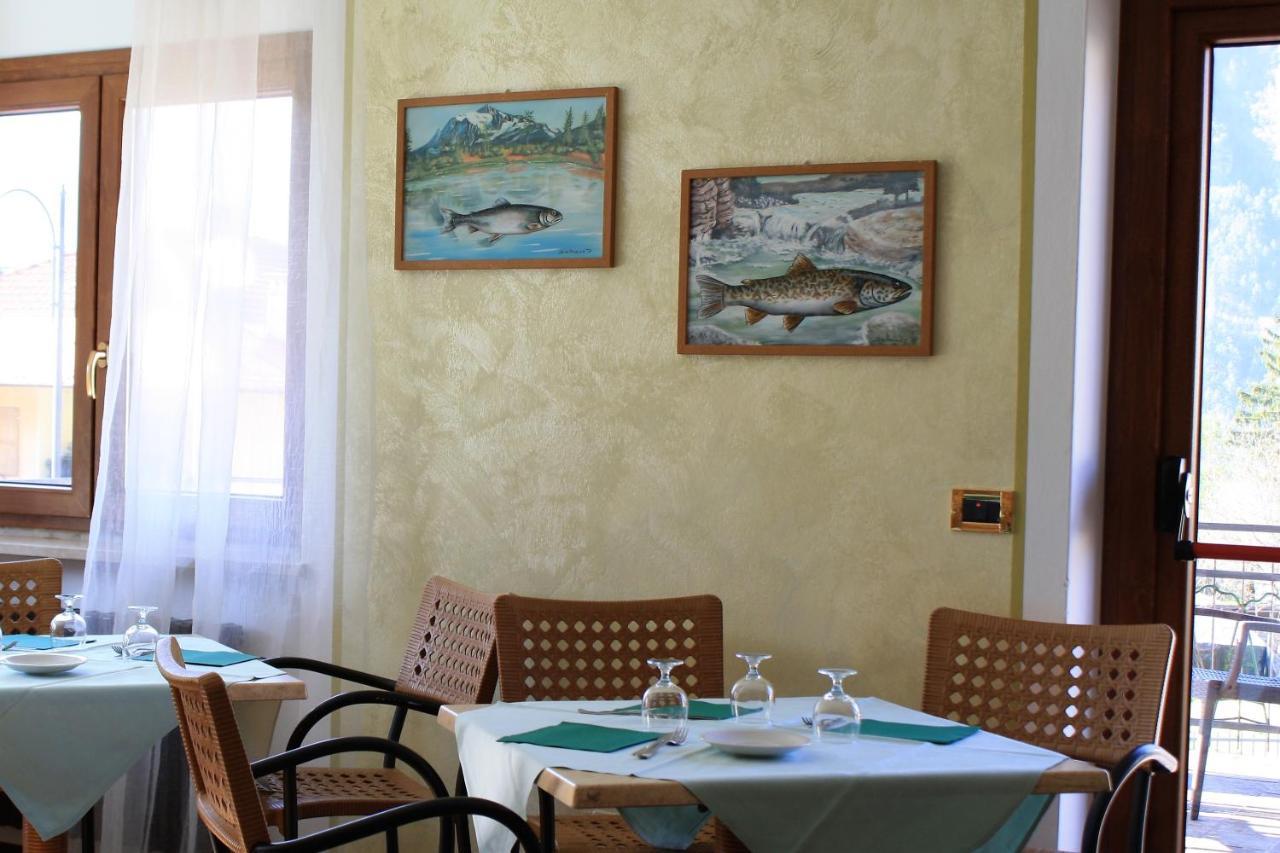 Hotel Locanda Ridevert à Tione di Trento Extérieur photo