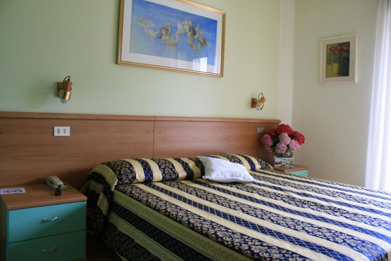 Hotel Locanda Ridevert à Tione di Trento Extérieur photo