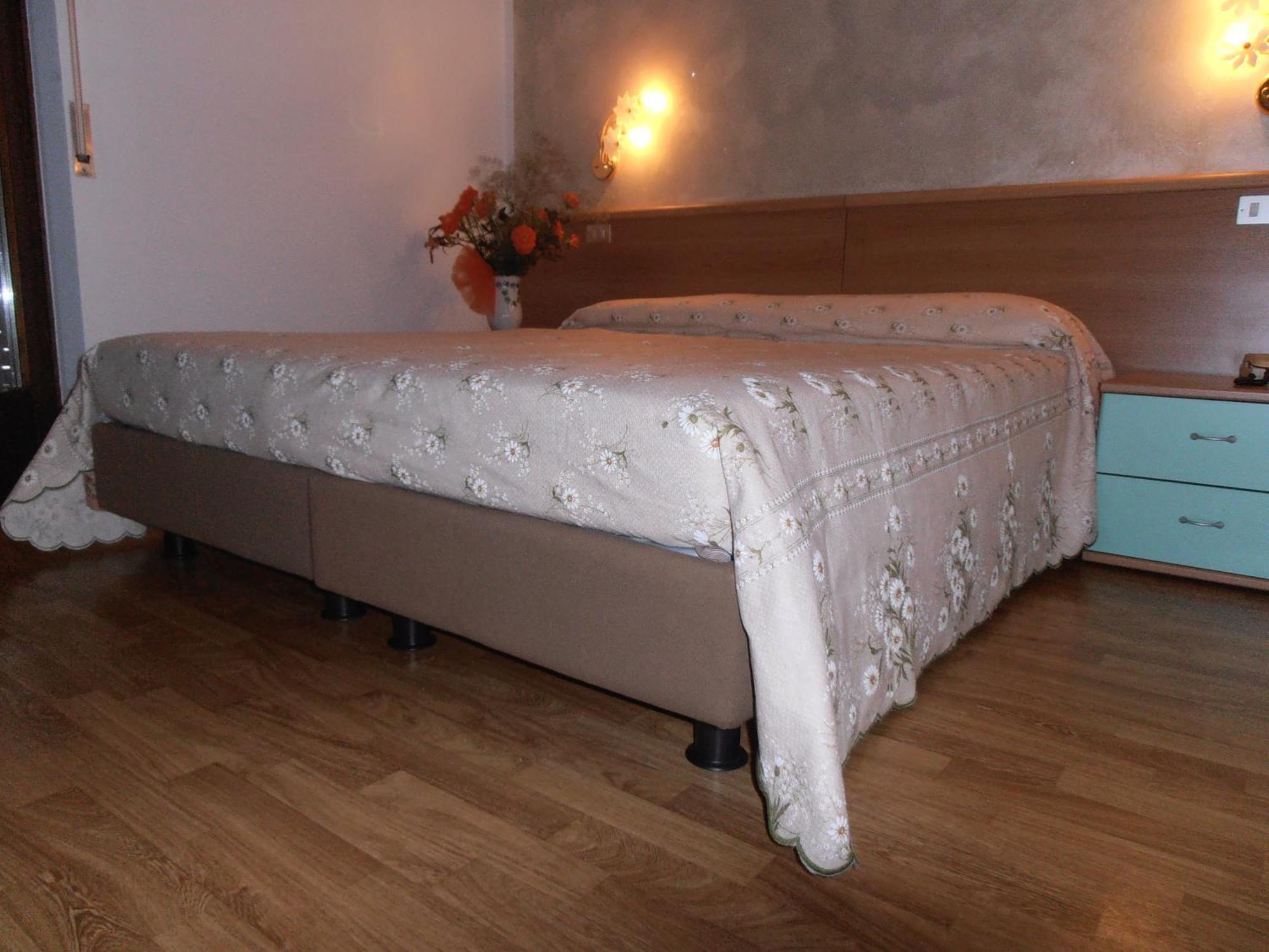 Hotel Locanda Ridevert à Tione di Trento Chambre photo